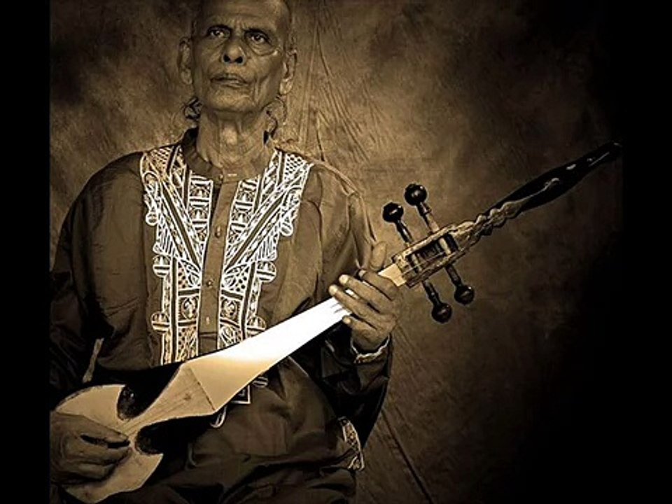 Shah Abdul Karim - Keno Piritee Baraila Re Bondhu