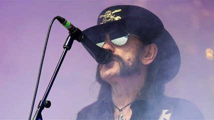Motorhead frontman Lemmy dies of cancer aged 70