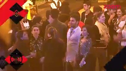 Karisma Kapoor sets the stage on fire with her dance moves