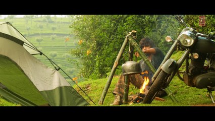 SAALA KHADOOS Title Song (Video) | R. Madhavan, Ritika Singh |
