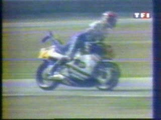GP 500 Randy Mamola fait un numero assurdo