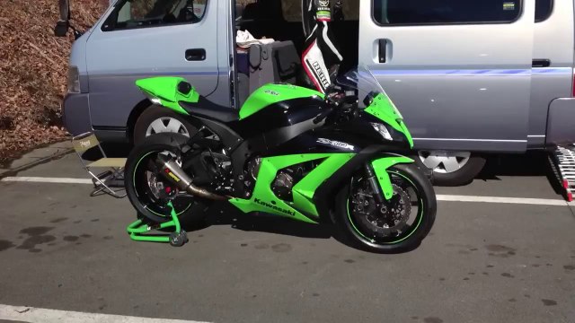2016 Kawasaki Ninja ZX-10R with Akrapovic Exhaust Note by To