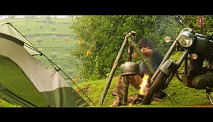 SAALA KHADOOS Title Song (Video) - R. Madhavan, Ritika Singh