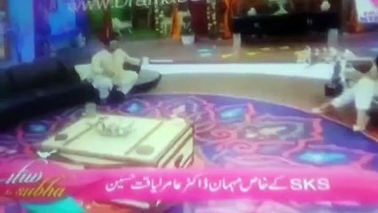 This Man Goes  Blastic against Aamir Liaquat