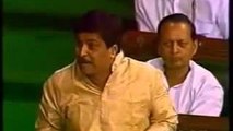 Pramod Mahajan Speech on Democracy | Hilarious explanation of Democracy in India to Chinese