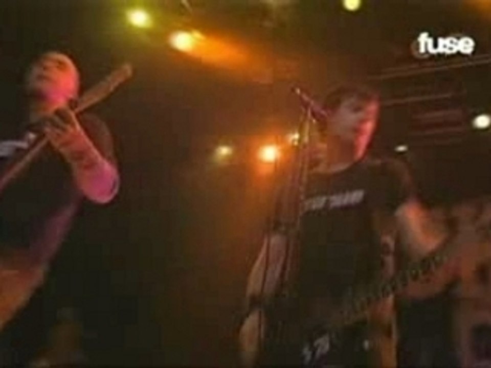 Simple Plan Grow Up (Live)