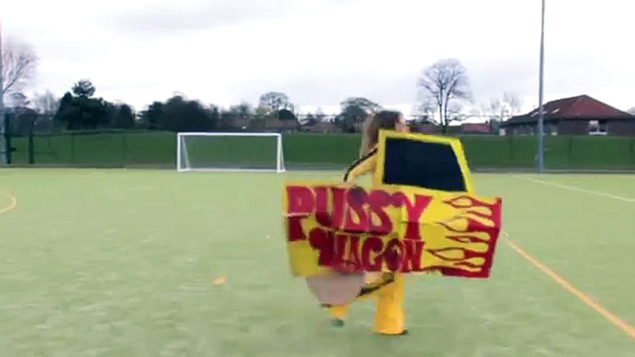 Kill Bill Parts 1 & 2, in One Minute, in One Take (and titles)