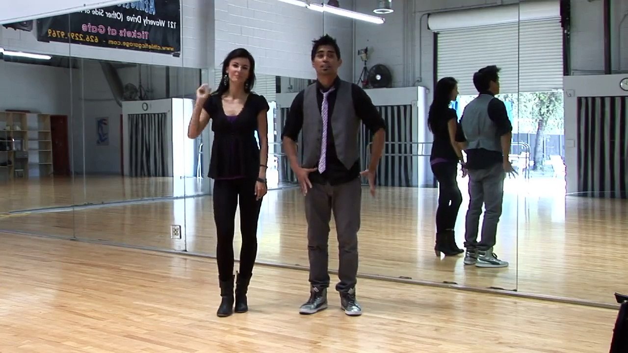 Salsa Dancing for Beginners : The Cuban Motion in Salsa Dancing for Beginners