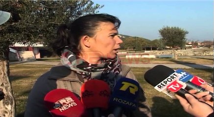 Gruaja e divorcuar kërkon mbrojtje nga shteti: Famija e ish-burrit më dogji shtëpinë- Ora News