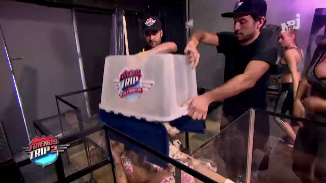 AVANT-PREMIERE EXCLU: Les 1ères images de Friends Trip 2 , lancé lundi sur NRJ 12