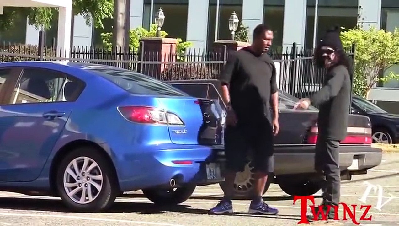 TOP Scary Pranks Compilation (PRANKS GONE WRONG) Pranks in the Hood - Pranks on People - P