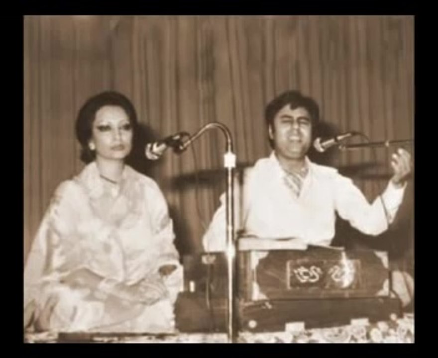 Kiya Hai Pyar Jisse Humne Zindagi Ki Tarah By Jagjit & Chitra Singh Album Concert In Pakistan Vol 03 By Iftikhar Sultan