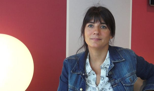Quelles vies Estelle Denis aimerait vivre ? Ses réponses...