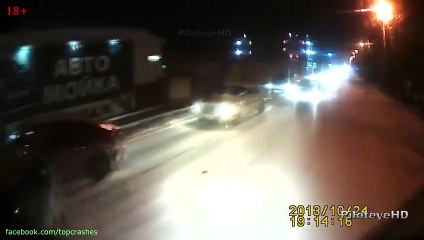 Crazy Truck Crashes, Truck Accidents compilation, car crashes caught on camera Part 12