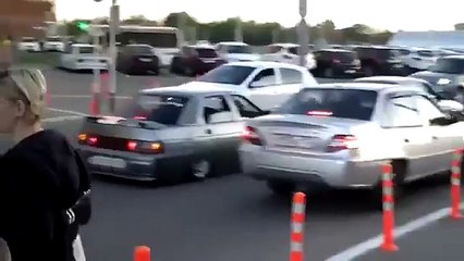 Altı Yere Sıfır Modifiyeli Araba!