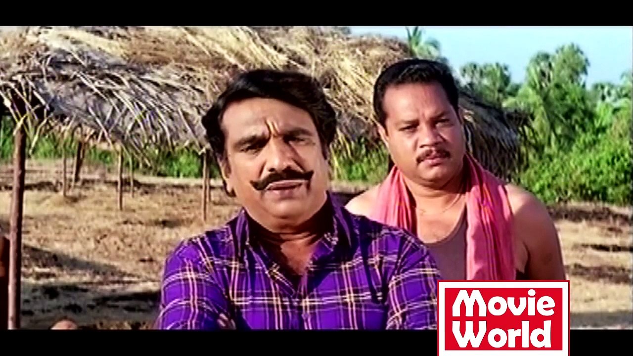 Comedy Horror Scene From - Malayalam Movie - Ee Bhaargaveenilayam (2002) [HD]