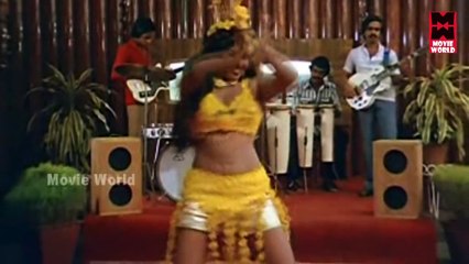 Arappatta Kettiya Gramathil | Malayalam Romantic Movie Scene Mammootty [HD]