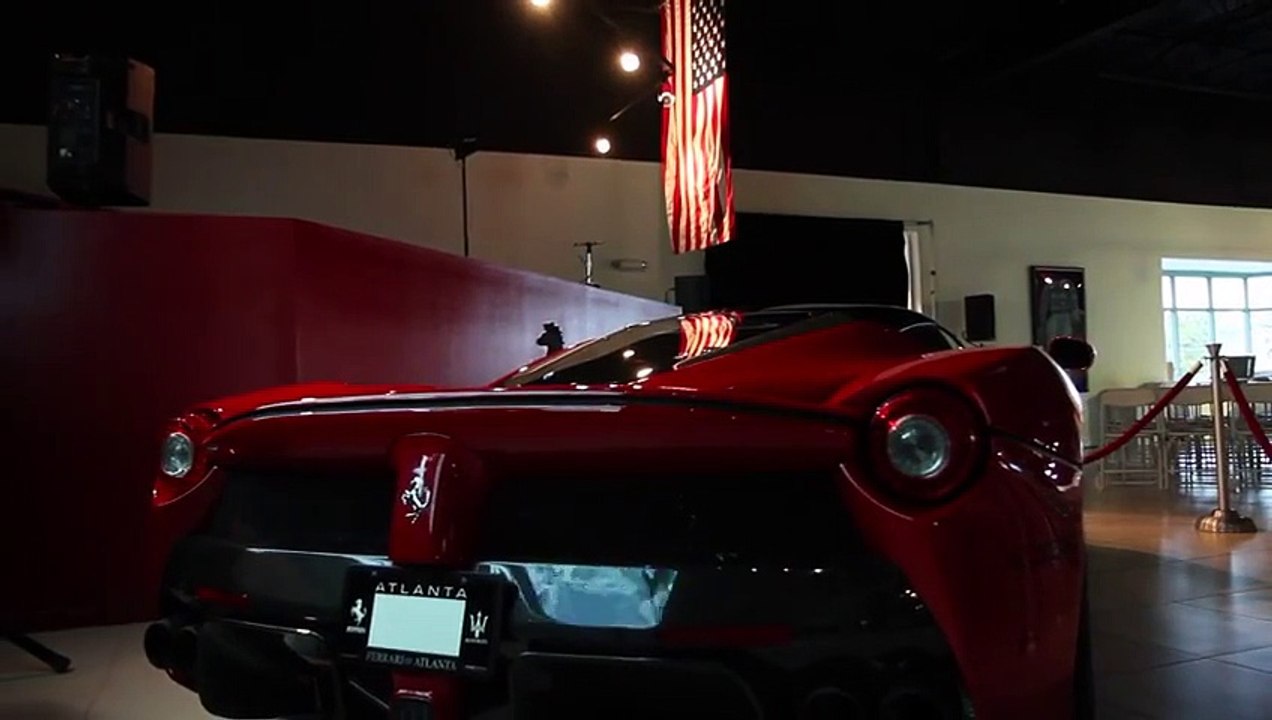 Going Fast - Ferrari LaFerrari