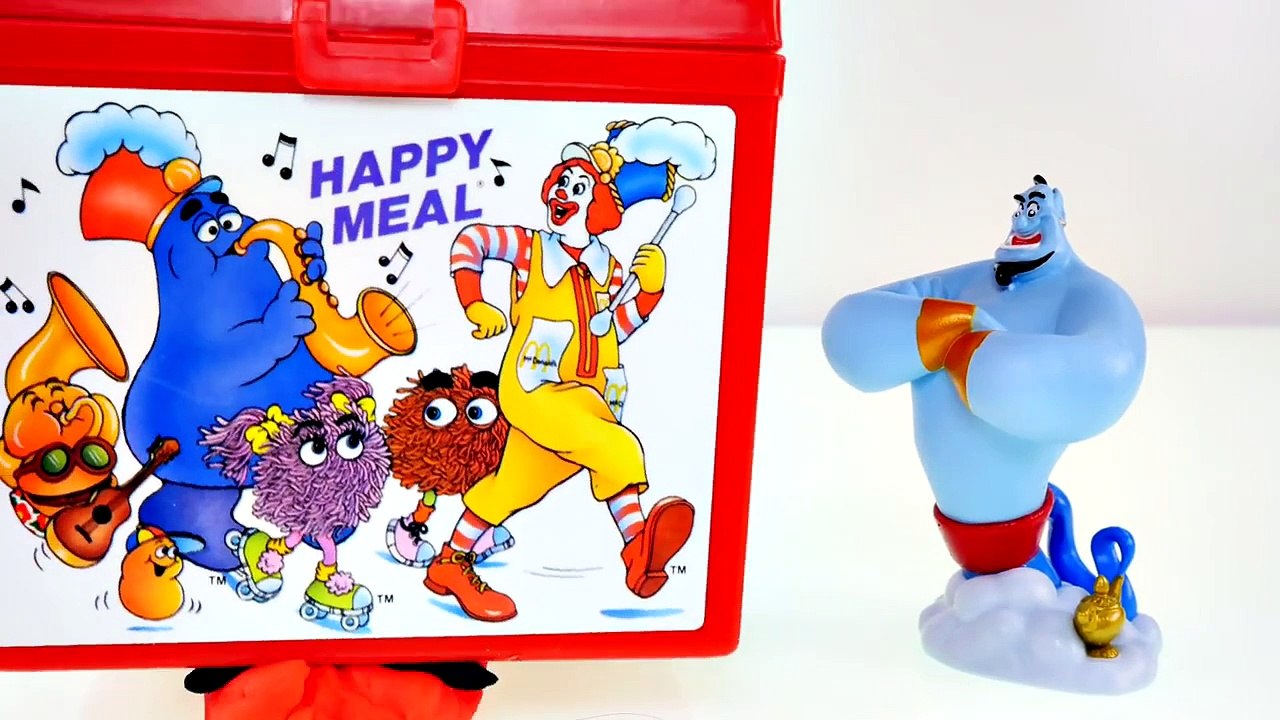 Aladdin Genie Battle Stop Motion Animación with Play Doh Frozen Olaf and Inside Out Anger