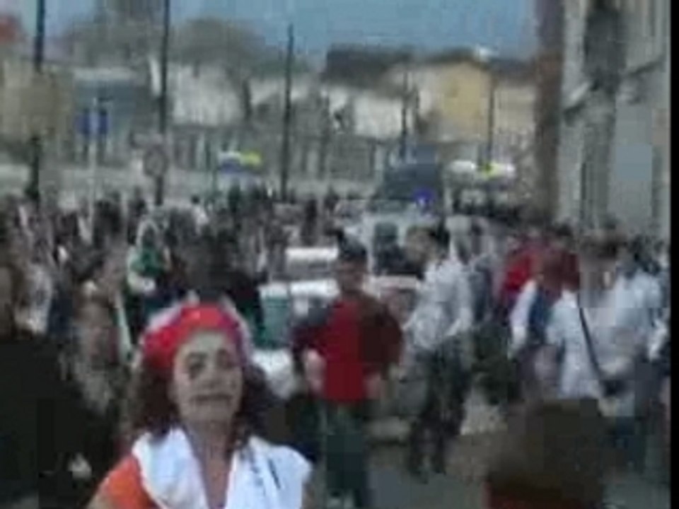 4 Avril Grenoble -Manif Anti Cpe - Clip Batards De Barbares