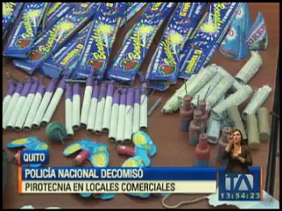 Policía Nacional decomisó pirotecnia en locales comerciales