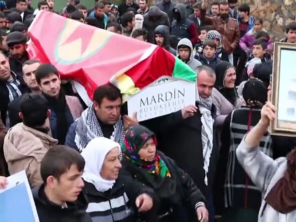 Turquie: après 19 jours de couvre-feu, des habitants découvrent les cicatrices des combats