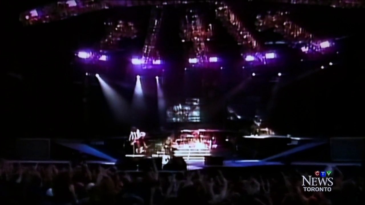 Guns n Roses getting back together in 2016