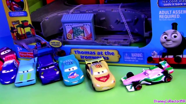Cars 2 Color Changers Crash Thomas & Friends at Ironworks Railway Playset Colour Shifters