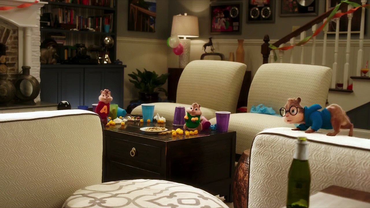 Alvin and the Chipmunks: The Road Chip | Pizza Toots Clip [HD] | 20th Century FOX
