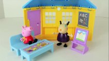Peppa Pig Schoolhouse Peppa Pig House with Madame Gazelle Peppa Pig Draws Pig School DisneyCarToys