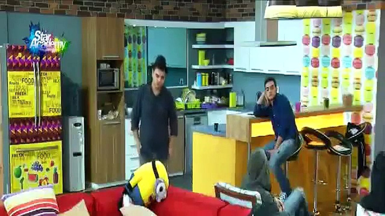شاهد حديث إهاب ورفاييل عن الضغط النفسي  اهاب يقول له والله وماكنتي نقي ما يسهل عليك ربي