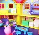 Peppa Pig and Sofia The First SLEEPOVER!!! Slumber Party Zoe Zebra Royal Bed DisneyCarToys