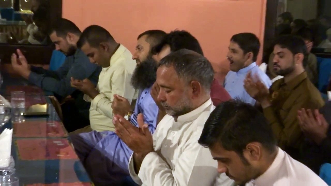 Mahfil-e-Naat At Mount Royal Hotel In Dubai-United Arab Emirates Dec-2015 Last Part 4/4