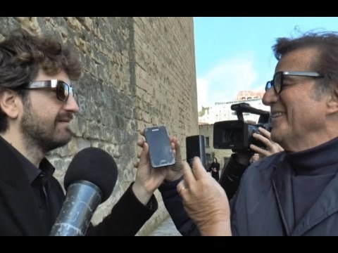 Napoli - Siani e De Sica portano a teatro Il Principe Abusivo (25.11.15)