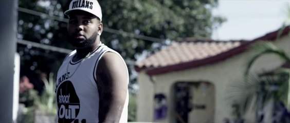 Mali Nicole feat AD "A Hunnid"