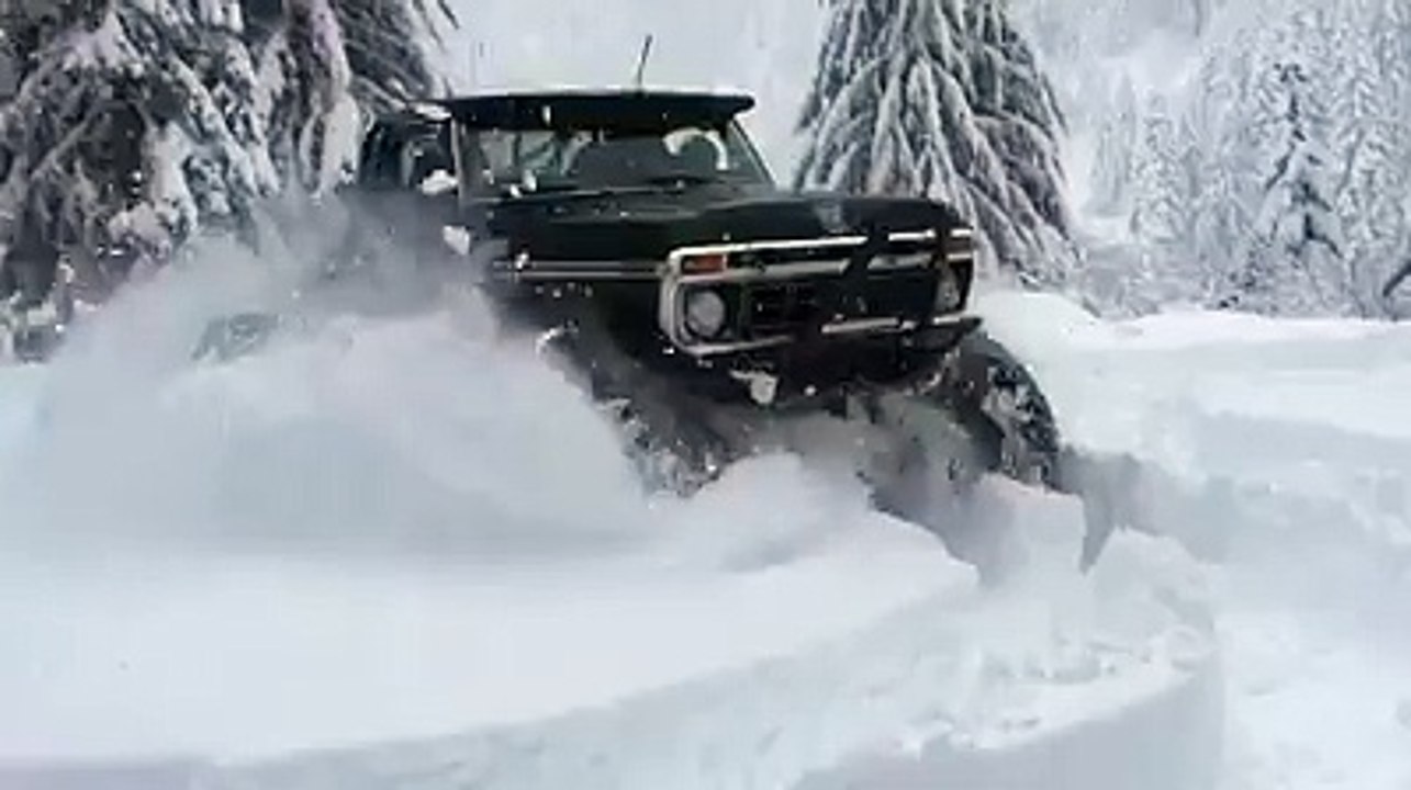 Monster do some snownuts