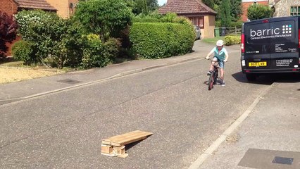 Amazing Cycle Stunt LOL