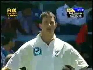 Shane Bonds stunning inswinger nails Rahul Dravid BOWLED