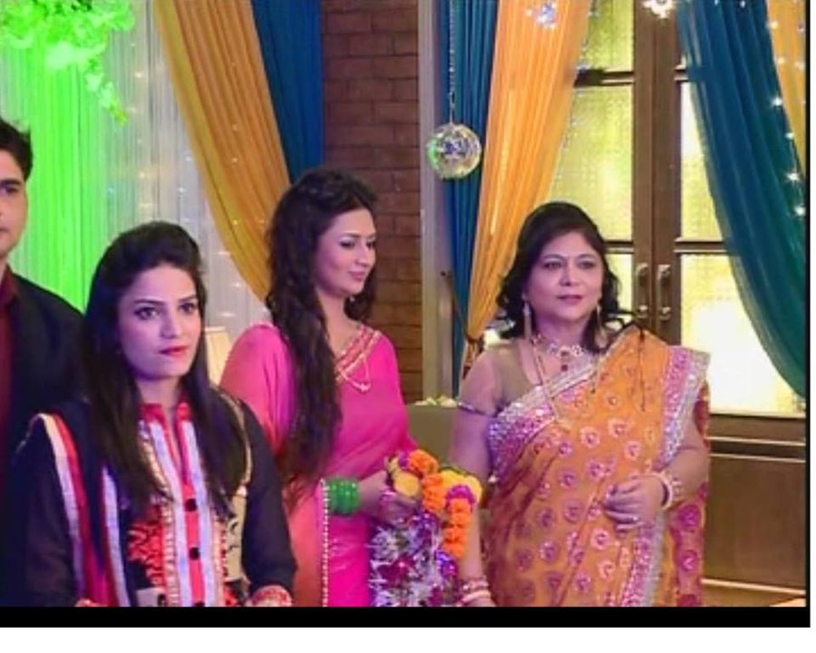 Yeh Hai Mohabbatein 31st Dec 2015 Mil Gaya Party Ka bahana