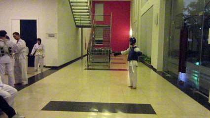 CLB Taekwondo ĐH Thăng Long thứ 5 31-12-2015 kỳ thi thăng cấp lần thứ 20 MVI_7592