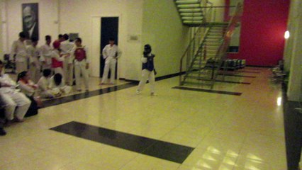 CLB Taekwondo ĐH Thăng Long thứ 5 31-12-2015 kỳ thi thăng cấp lần thứ 20 MVI_7601