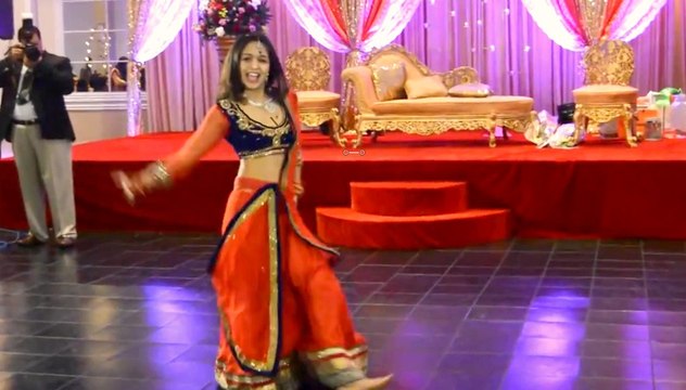 Lovely Ho Gai Aan | Pakistani Wedding Dance | HD