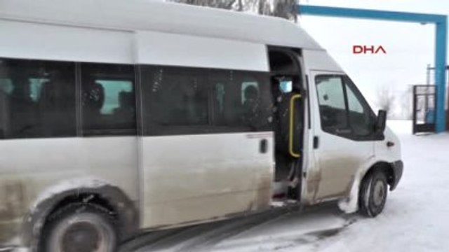 Muş Mehmetçiğin İkna Ettiği Ayşe: Öğretmen Olmak İstiyorum