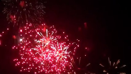 Happy-New-Year-2015-Fireworks-show-at-Dhaka-Bangladesh