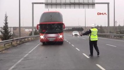 Şanlıurfa?da Polisten Sürücülere Kar Uyarısı