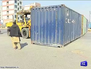 Dunya News- Karachi- Police blocks all paths to Sea View as New Year arrives.