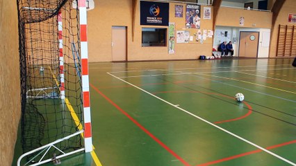 30/12/2015 : Goûter de fin d'année et Futsal Vidéo 9