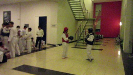 CLB Taekwondo ĐH Thăng Long thứ 5 31-12-2015 kỳ thi thăng cấp lần thứ 20 MVI_7603