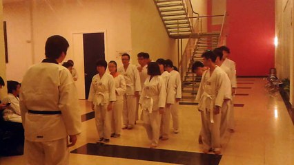 CLB Taekwondo ĐH Thăng Long thứ 5 31-12-2015 kỳ thi thăng cấp lần thứ 20 20151231_194721