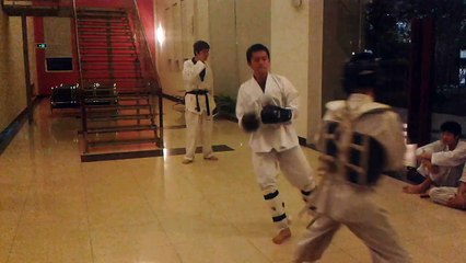 CLB Taekwondo ĐH Thăng Long thứ 5 31-12-2015 kỳ thi thăng cấp lần thứ 20 20151231_195724
